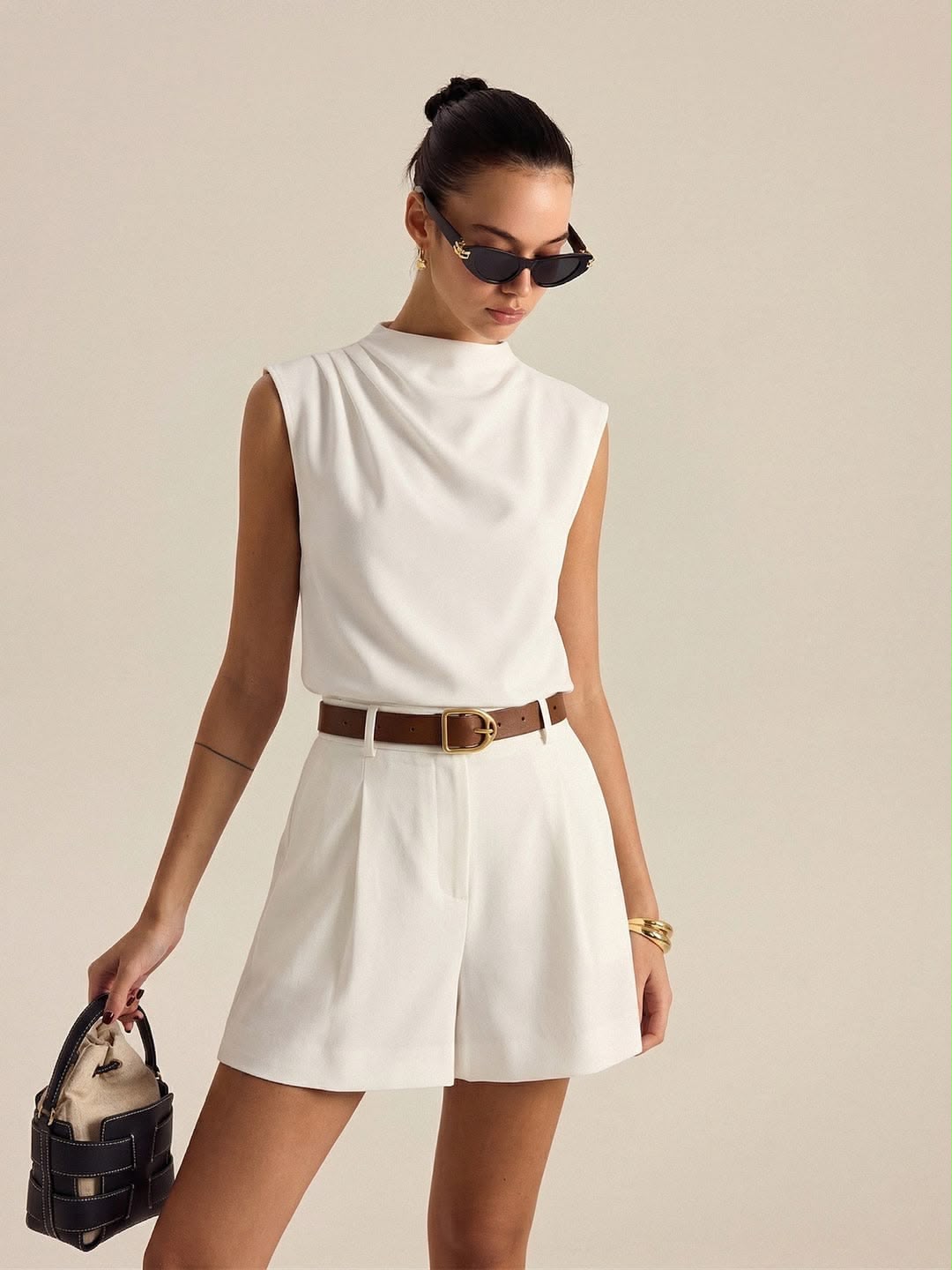 Premium minimalist women's western wear and luxury tailored silhouettes by Valora Surge.