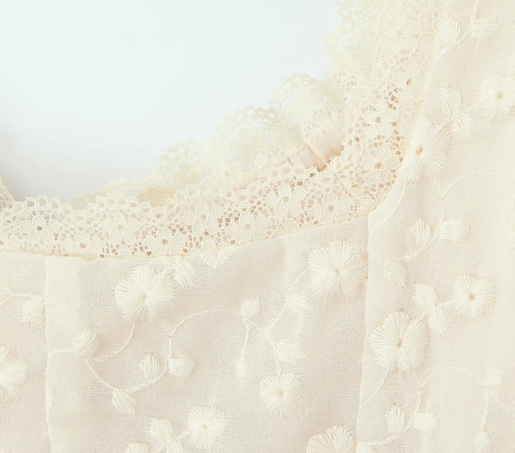2024 Apricot Spliced Lace Bow Ruched Chest Embroidery Sexy Corset Women Summer Tank Tops Pleated Slim Through Buttons Crop Top