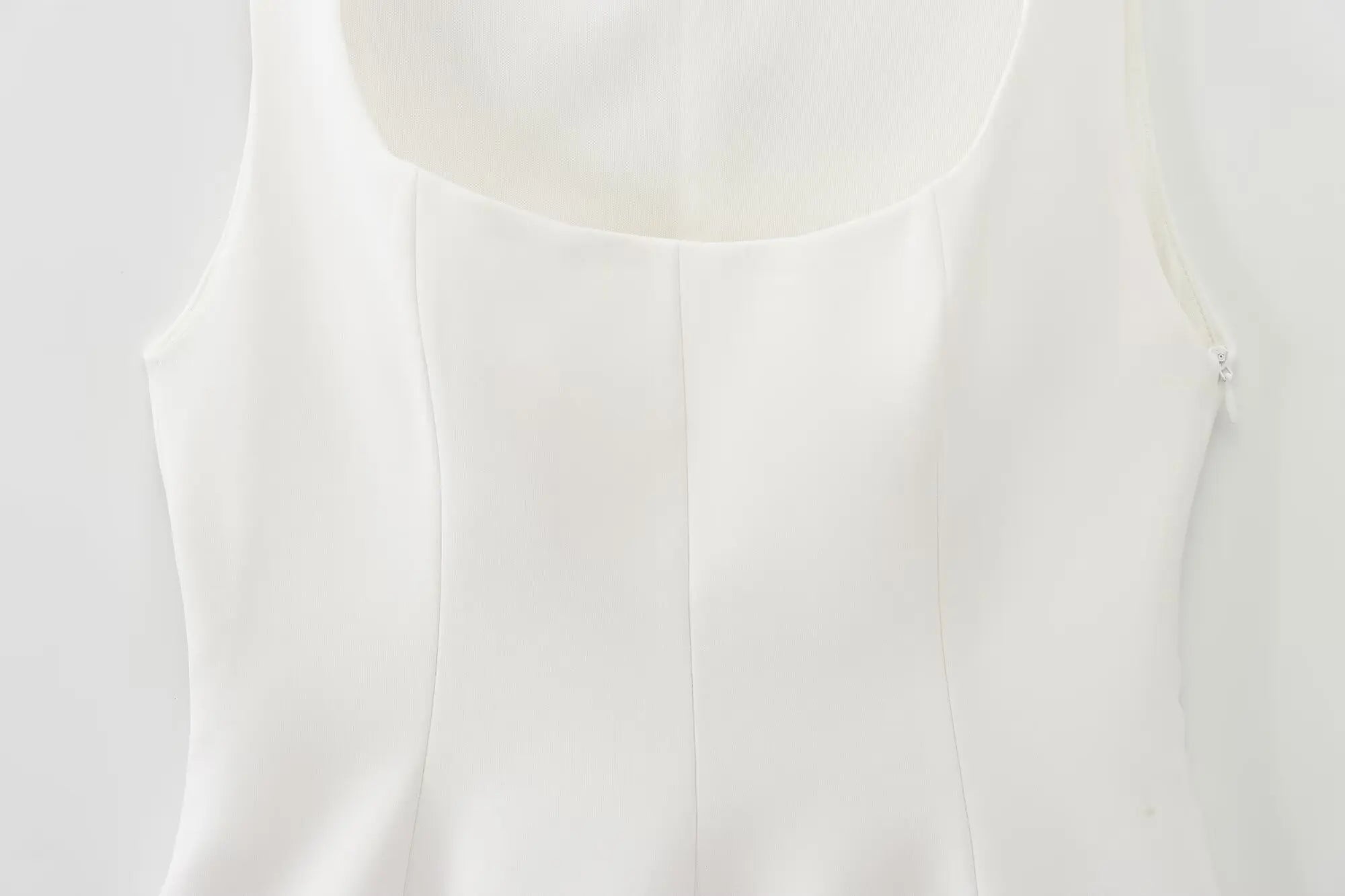 Sweet & Spicy  Backless Slim Fit