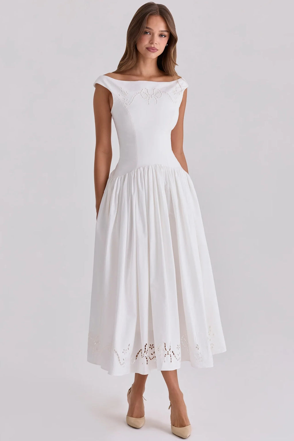 Chic Vintage White Boat Neck Dress Embroidered Cap Sleeve Cutwork Hem High Waist Flowy A-line Gown 2026 New Evening Party Outfit