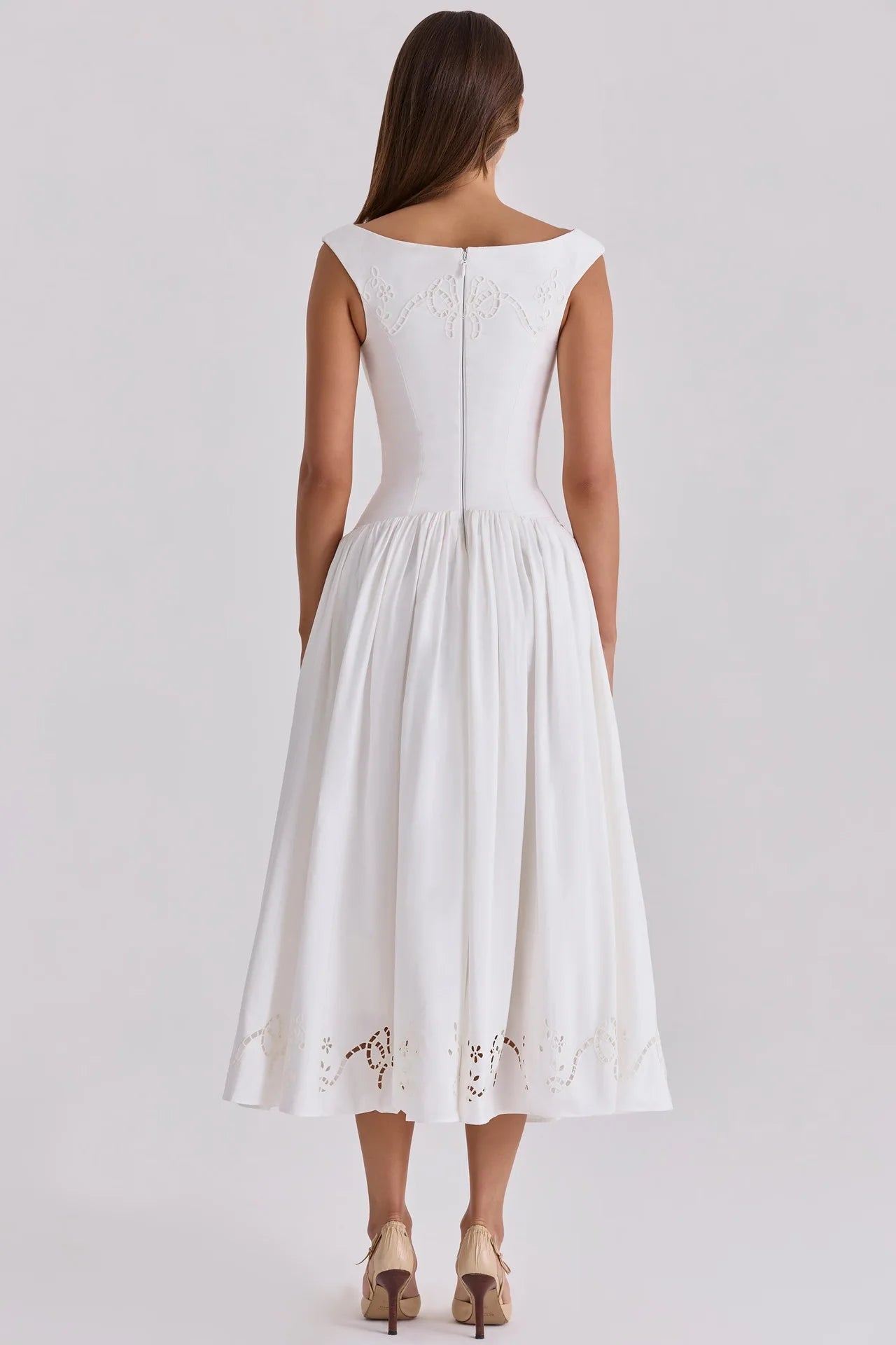 Chic Vintage White Boat Neck Dress Embroidered Cap Sleeve Cutwork Hem High Waist Flowy A-line Gown 2026 New Evening Party Outfit
