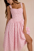 2026 girl-style daily casual floral pattern dress with open back and waist, lace trim, fashionable and elegant suspender dress.